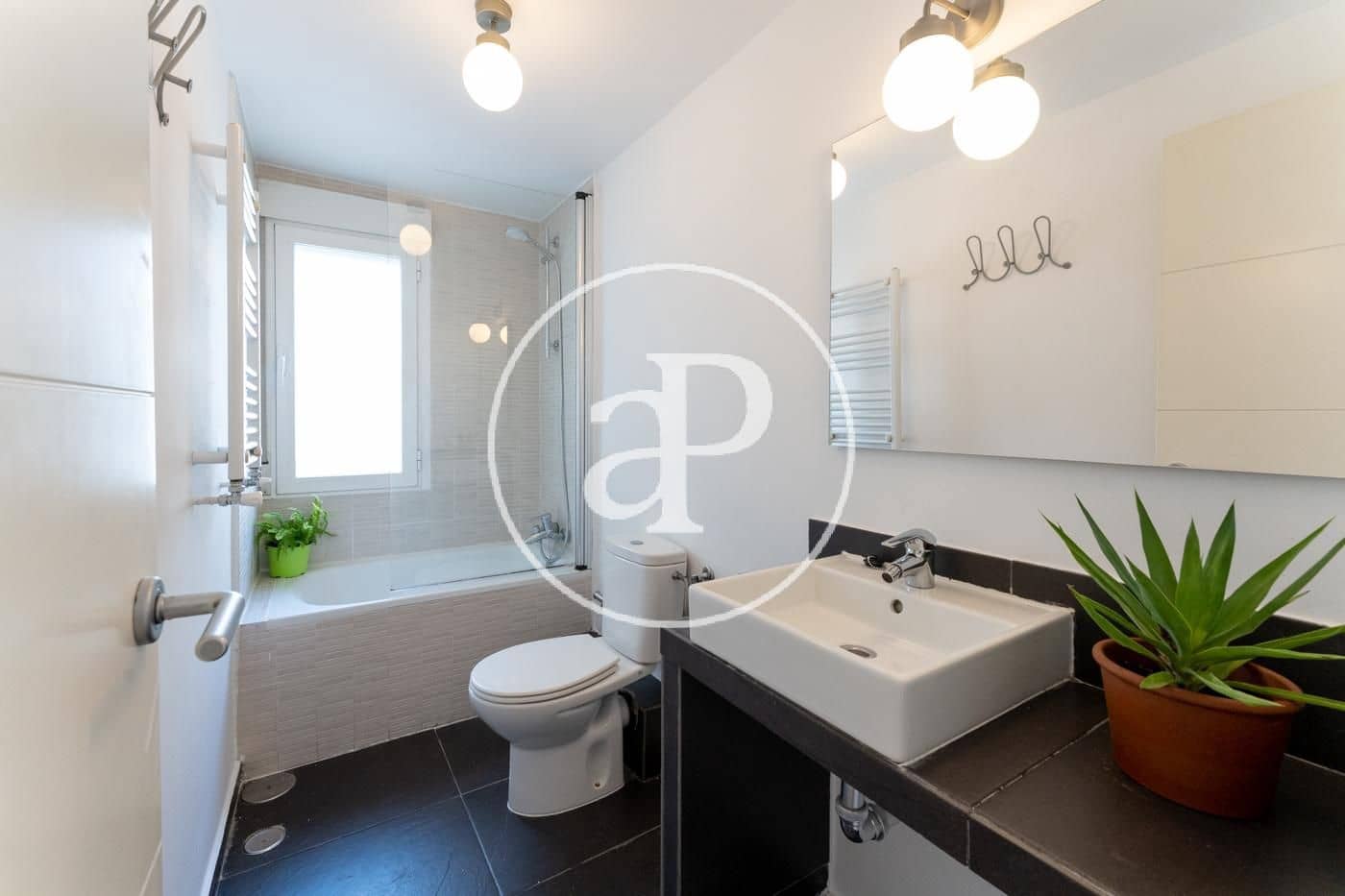 2 makuuhuone Kattohuoneisto vuokrattavana paikassa Madrid kaupunki - 2 300 € (Ref: 9719965)