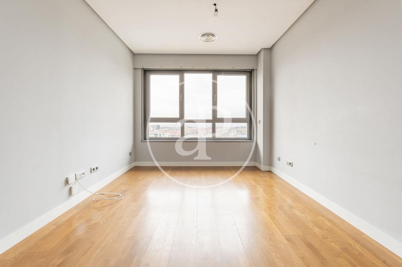 1 soveværelse Lejlighed til leje i Madrid by med swimmingpool - € 1.450 (Ref: 9719967)