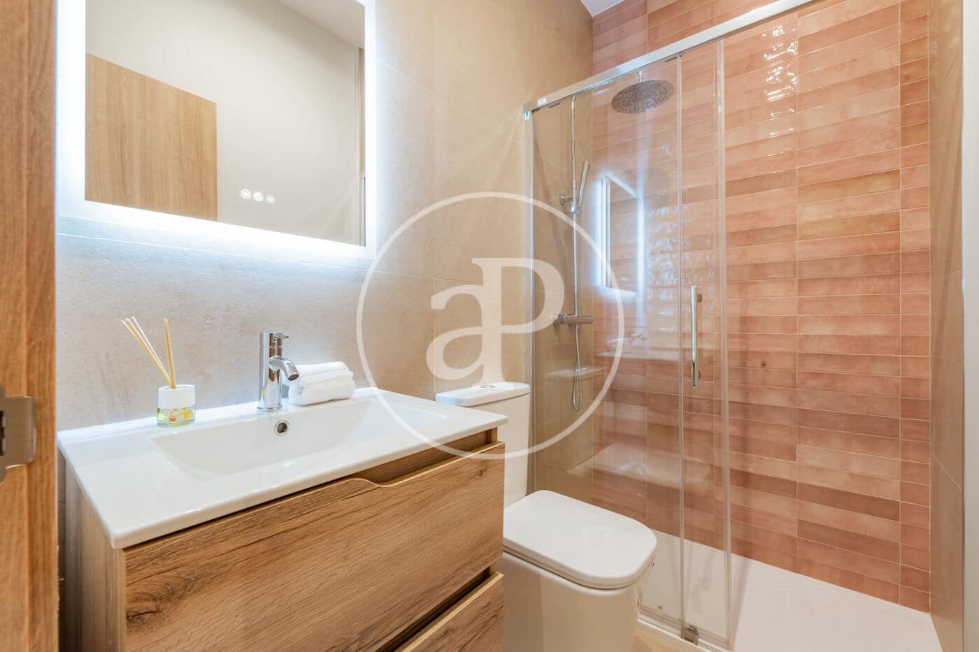 Apartamento de 3 habitaciones en Madrid ciudad en venta - 675.000 € (Ref: 9719968)