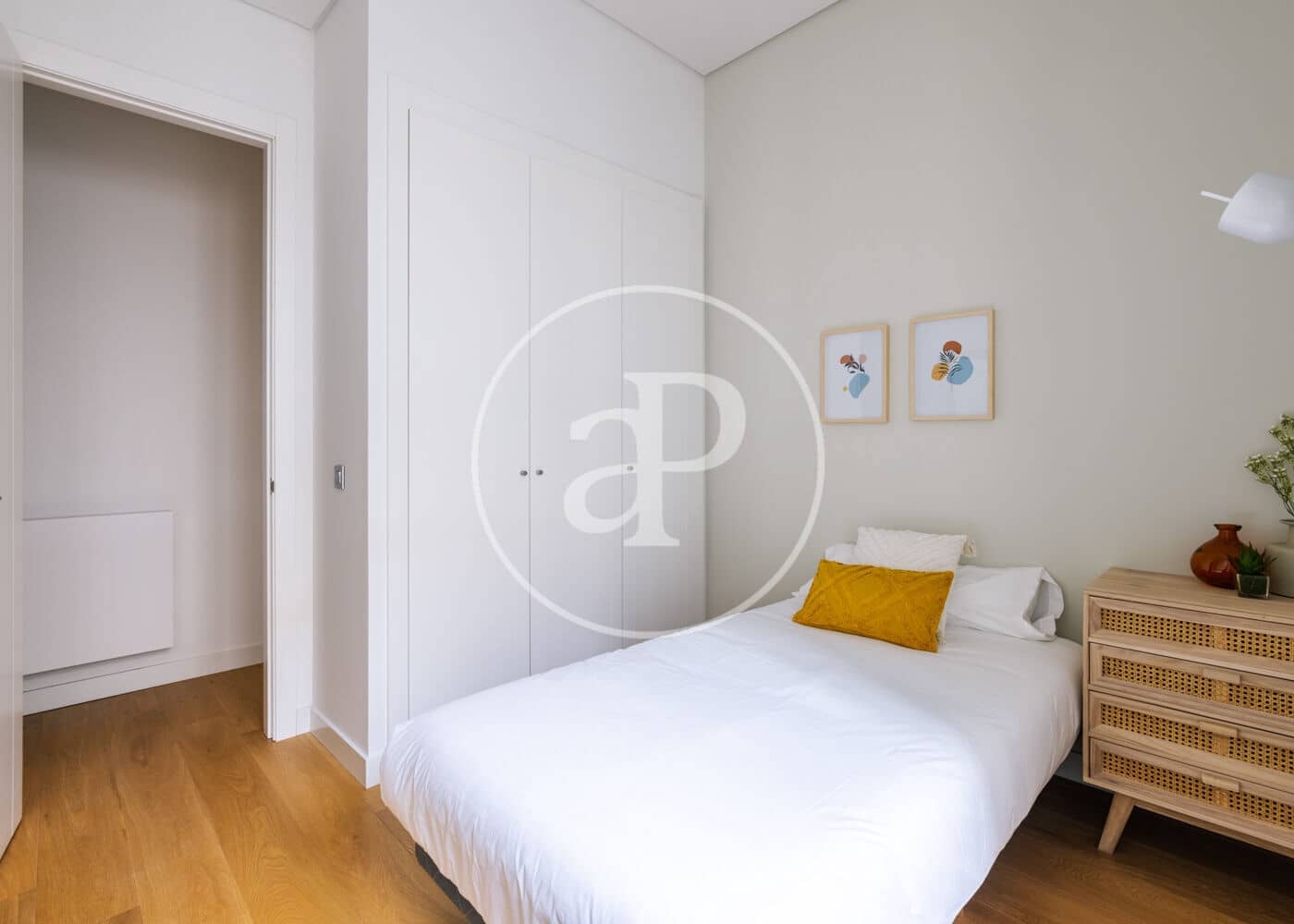 3 quarto Apartamento para arrendar em Madrid cidade - 4 000 € (Ref: 9719970)