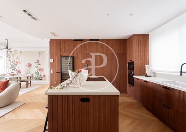 3 sovrum Lägenhet till salu i Almagro, Madrid stad - 2 900 000 € (Ref: 9719972)