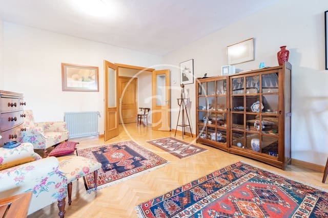 5 sovrum Lägenhet till salu i Valverde, Madrid stad med pool - 1 490 000 € (Ref: 9719976)