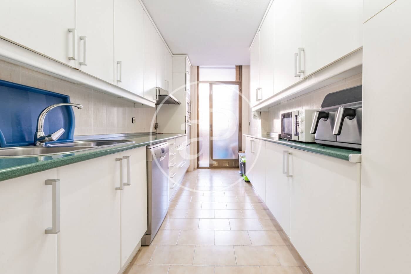 5 sovrum Lägenhet till salu i Madrid stad med pool - 1 490 000 € (Ref: 9719976)