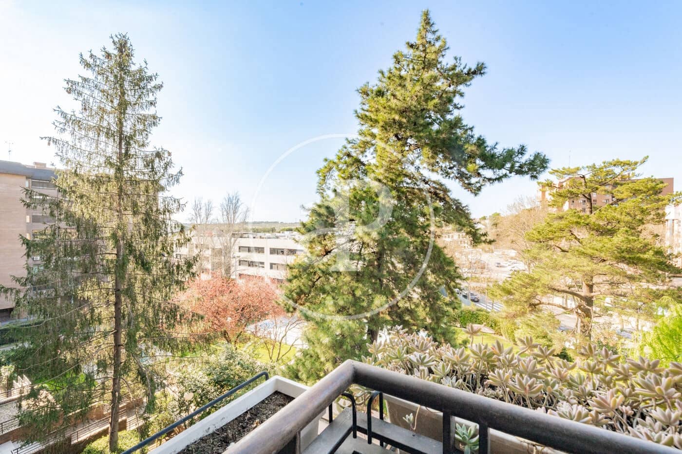 5 sovrum Lägenhet till salu i Madrid stad med pool - 1 490 000 € (Ref: 9719976)