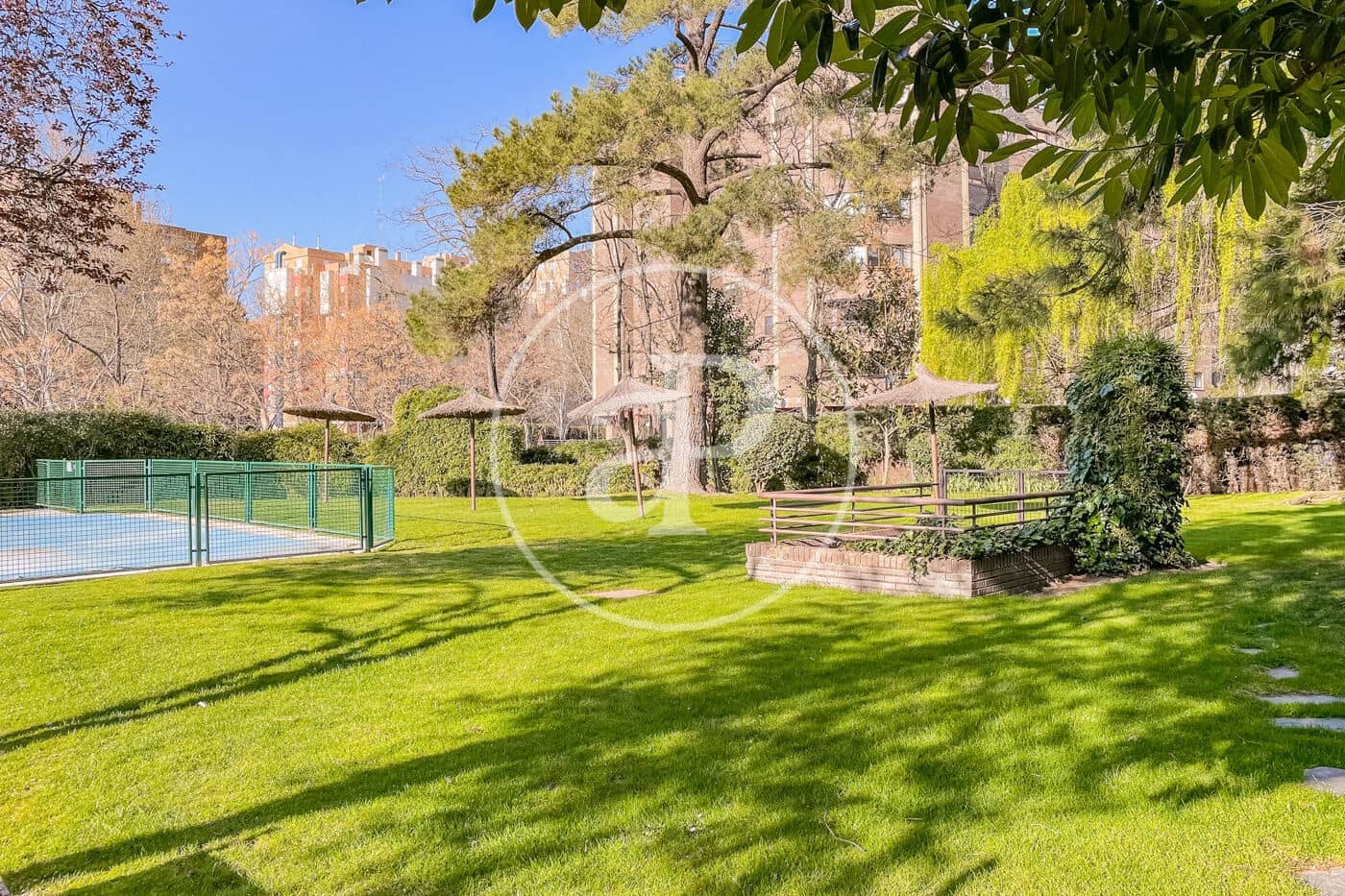 5 sovrum Lägenhet till salu i Madrid stad med pool - 1 490 000 € (Ref: 9719976)