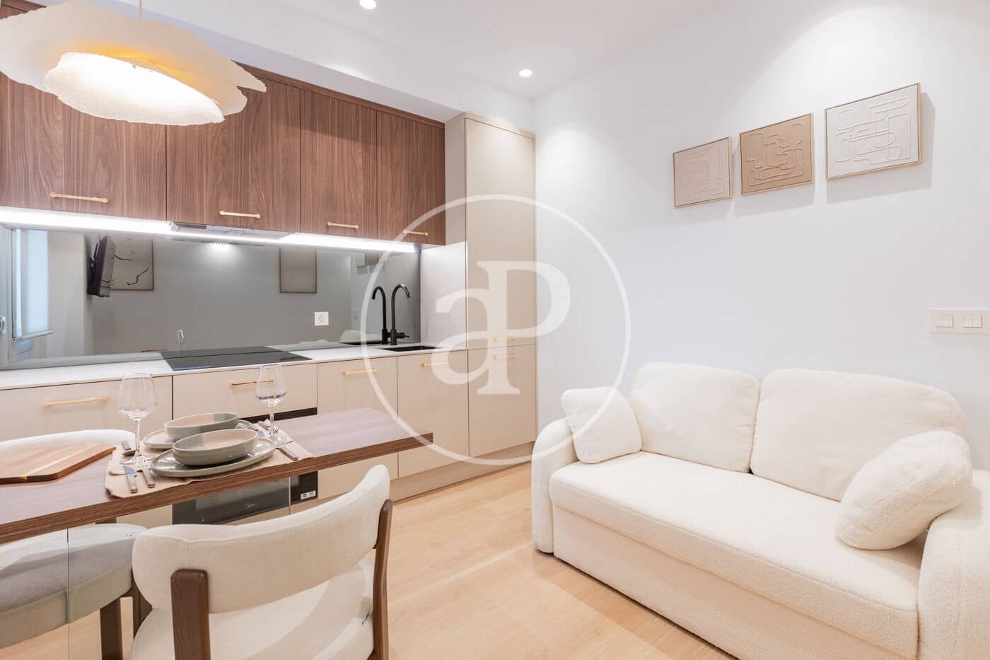 2 makuuhuone Huoneisto vuokrattavana paikassa Madrid kaupunki - 1 500 € (Ref: 9721712)