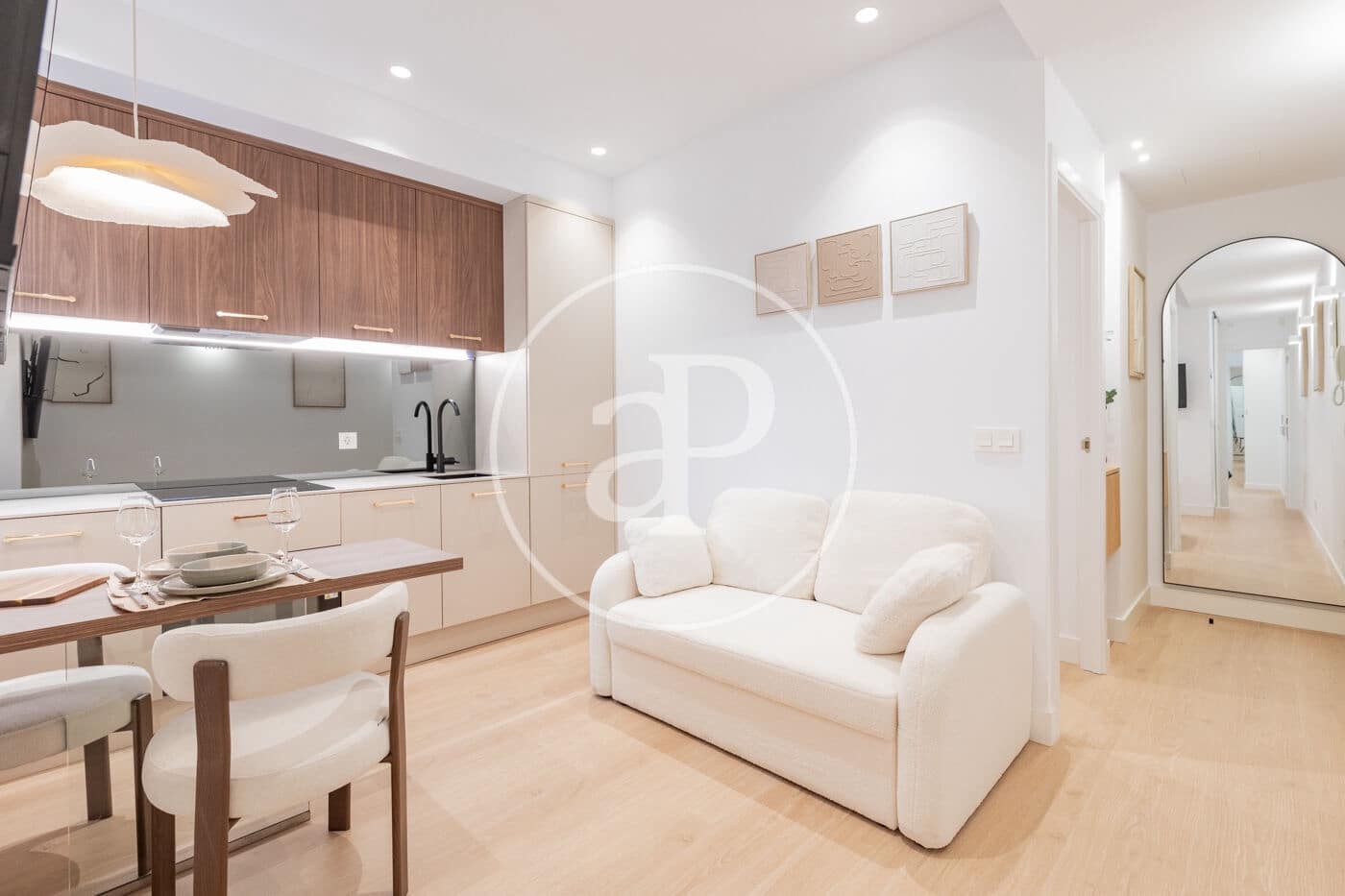 2 makuuhuone Huoneisto vuokrattavana paikassa Madrid kaupunki - 1 500 € (Ref: 9721712)
