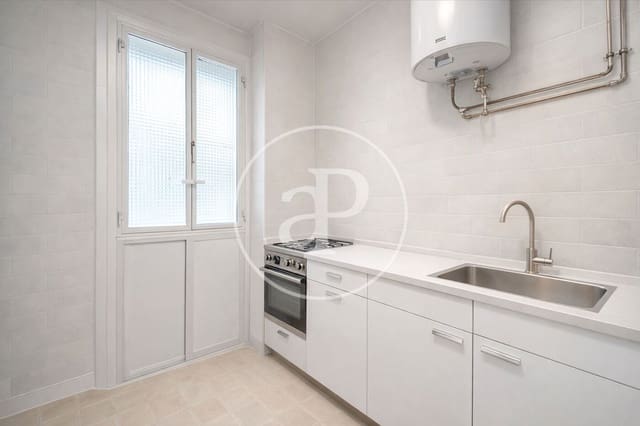 Apartamento de 3 habitaciones en Argüelles, Madrid ciudad en venta - 396.000 € (Ref: 9721713)