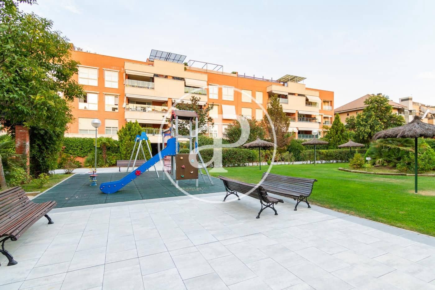 4 bedroom Apartment for rent in Pozuelo de Alarcon with pool - € 3,350 (Ref: 9721714)