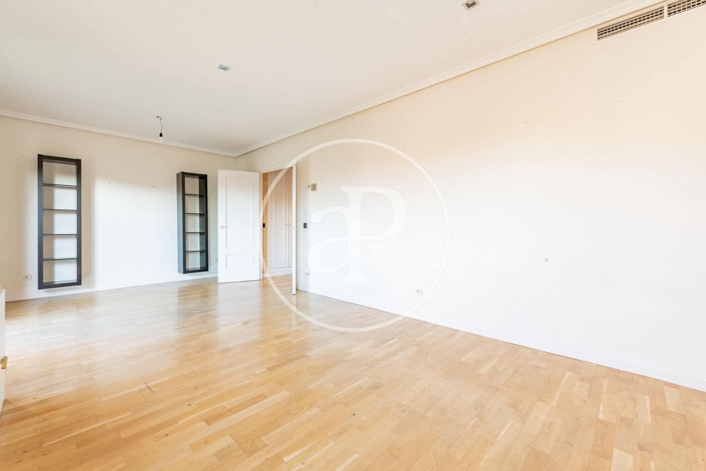 3 chambre Appartement à vendre à La Moraleja avec piscine - 900 000 € (Ref: 9721715)