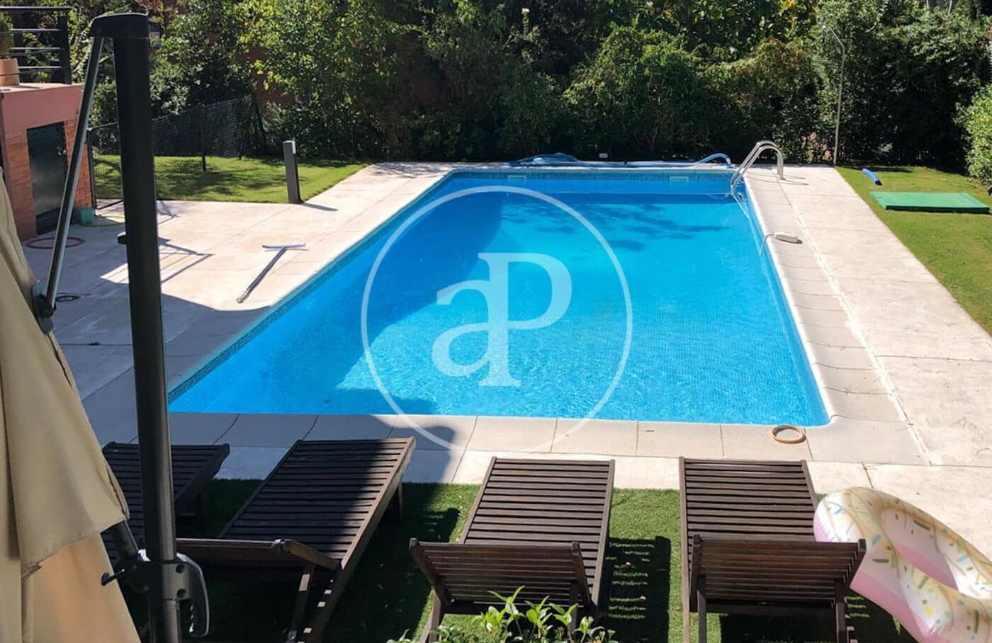 5 soveværelse Villa til salg i San Sebastian de los Reyes med swimmingpool - € 1.695.000 (Ref: 9726648)