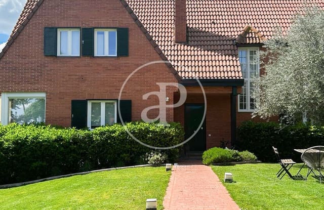 5 soveværelse Villa til salg i Fuente del Fresno, San Sebastián de los Reyes med swimmingpool - € 1.695.000 (Ref: 9726648)