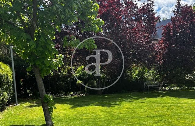 5 soveværelse Villa til salg i Fuente del Fresno, San Sebastián de los Reyes med swimmingpool - € 1.695.000 (Ref: 9726648)