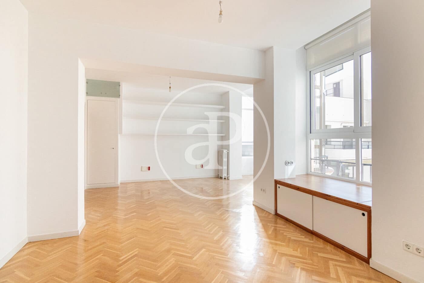3 soverom Leilighet til leie i Madrid by - € 2 700 (Ref: 9726649)