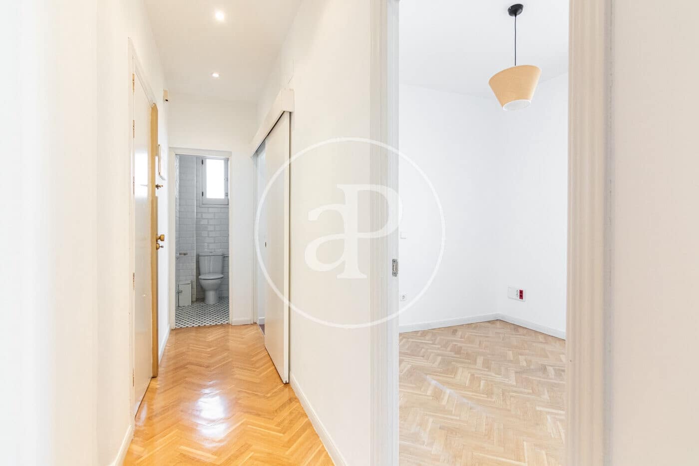 3 soverom Leilighet til leie i Madrid by - € 2 700 (Ref: 9726649)