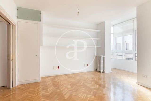Appartement de 3 chambres à louer à Goya, Madrid ville - 2 700 € (Ref: 9726649)