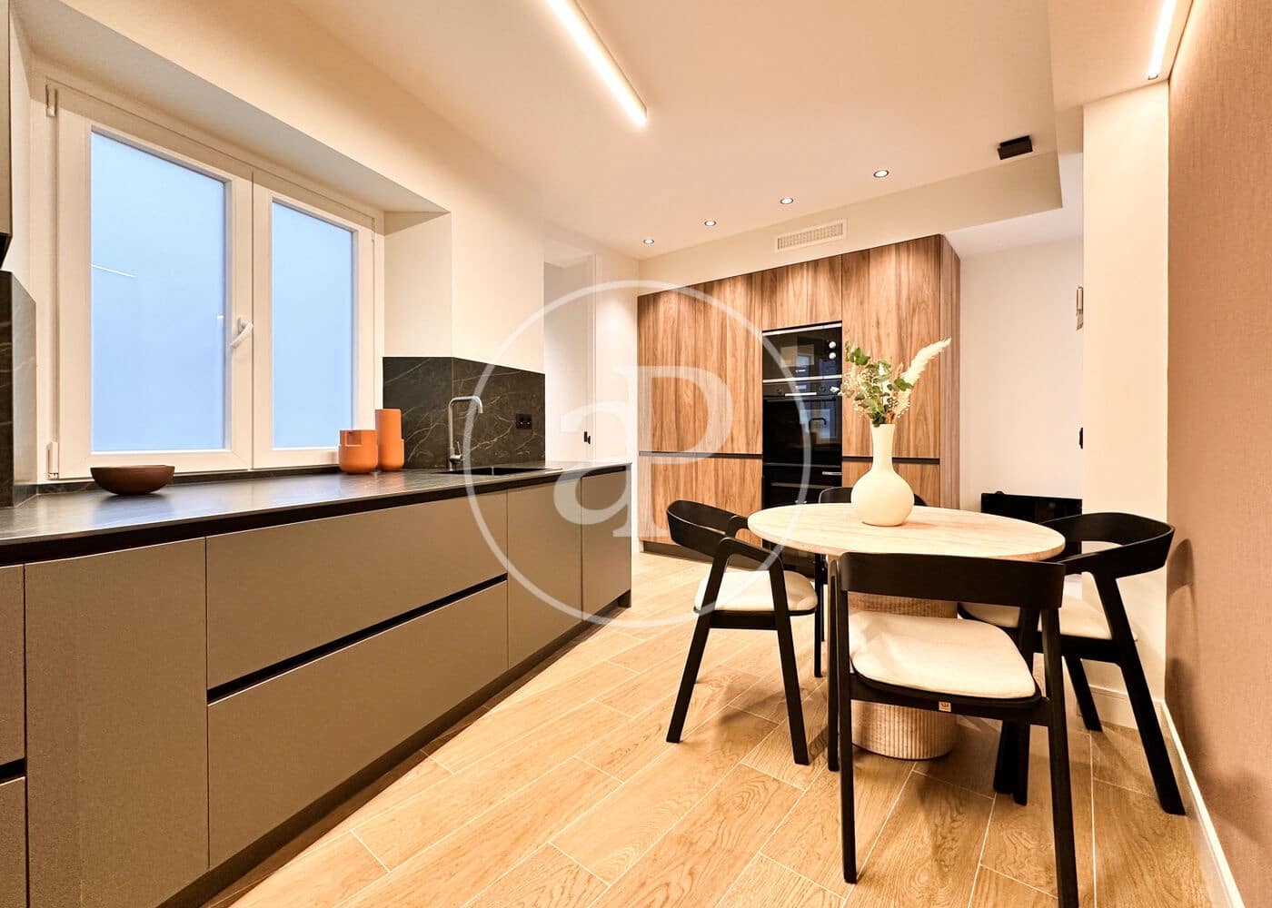 2 soveværelse Lejlighed til salg i Madrid by - € 1.050.000 (Ref: 9732131)