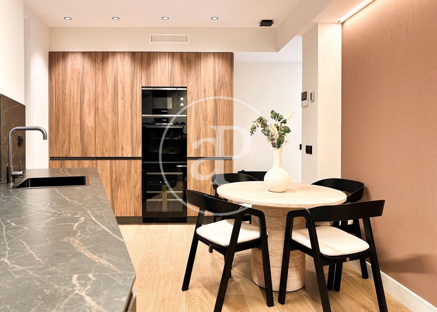 2 soveværelse Lejlighed til salg i Madrid by - € 1.050.000 (Ref: 9732131)