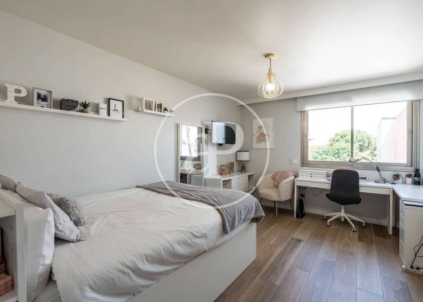 4 bedroom Villa for sale in Madrid city with pool - € 1,595,000 (Ref: 9732132)