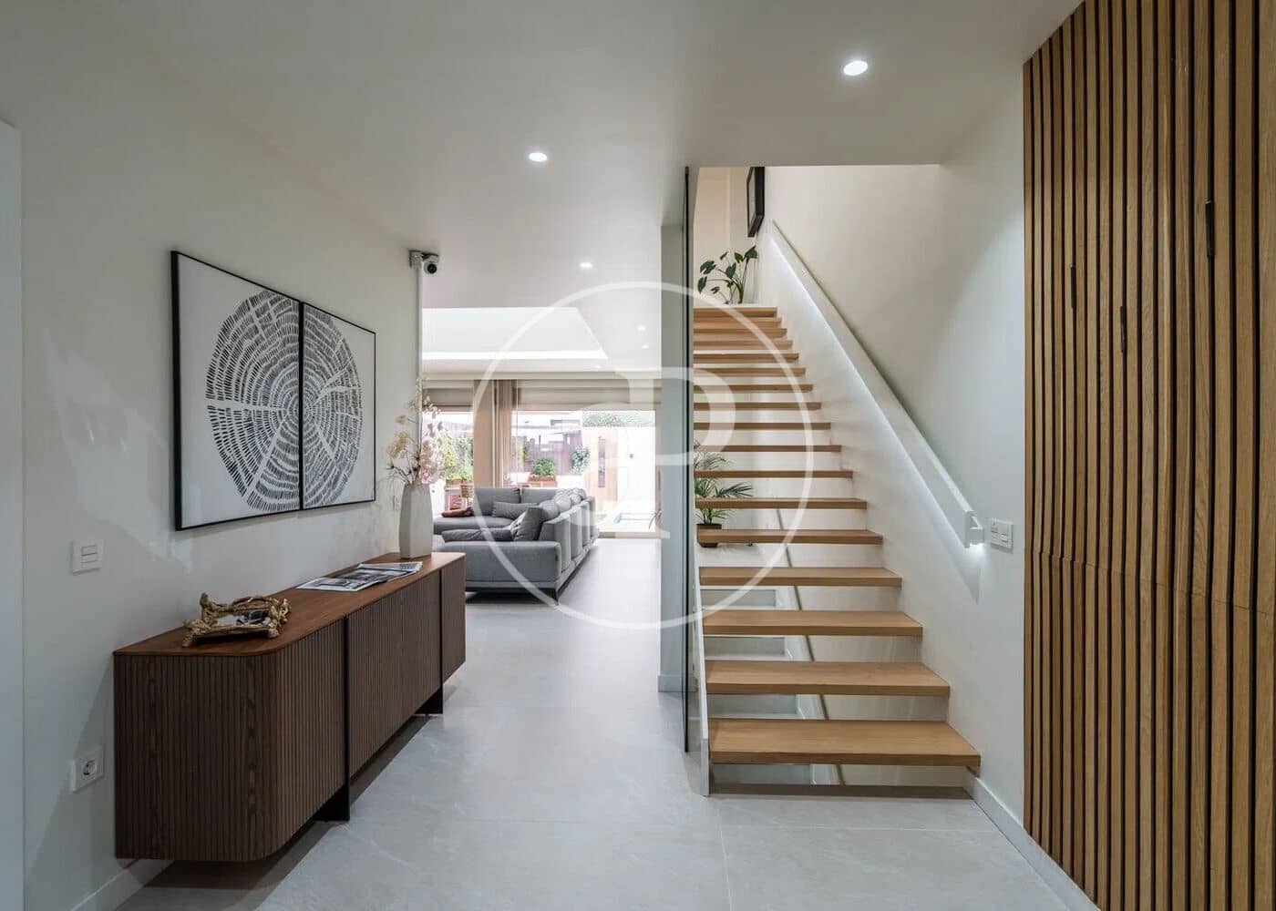 4 bedroom Villa for sale in Madrid city with pool - € 1,595,000 (Ref: 9732132)