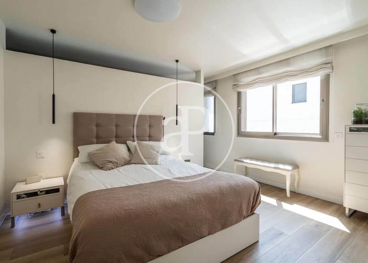 4 bedroom Villa for sale in Madrid city with pool - € 1,595,000 (Ref: 9732132)