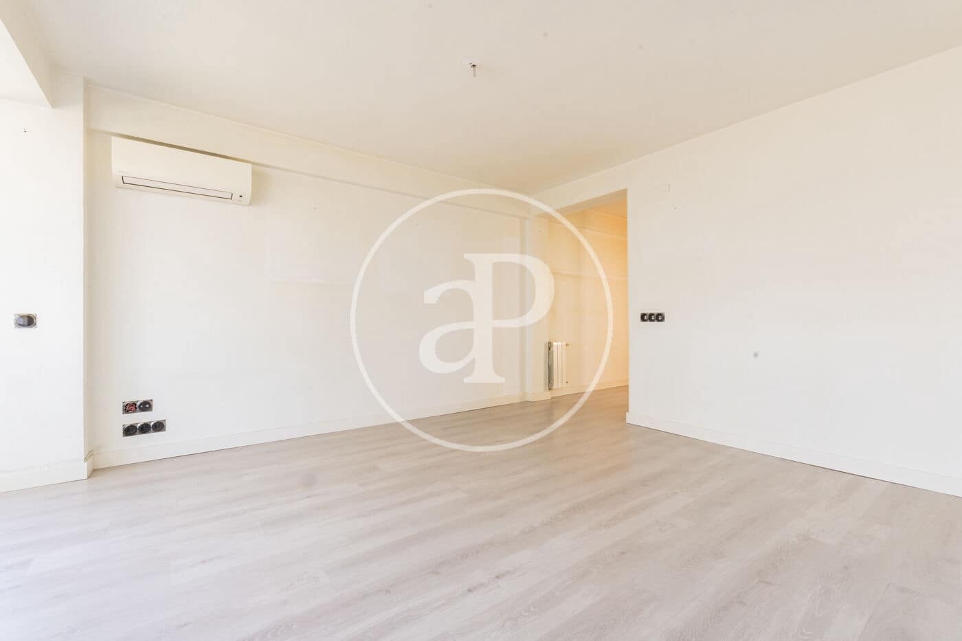 3 bedroom Apartment for sale in Madrid city with pool - € 629,000 (Ref: 9735594)