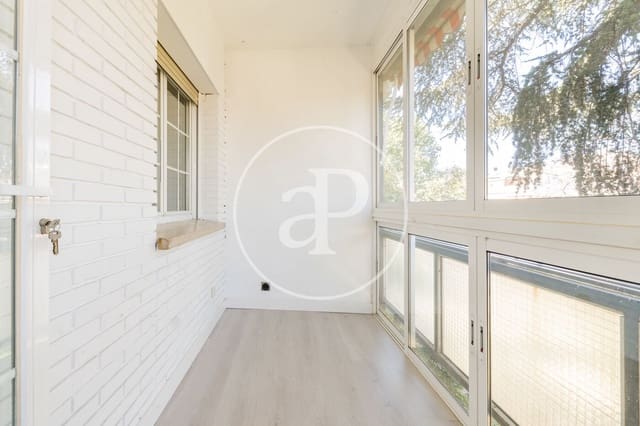 3 soveværelse Lejlighed til salg i Valverde, Madrid by med swimmingpool - € 629.000 (Ref: 9735594)