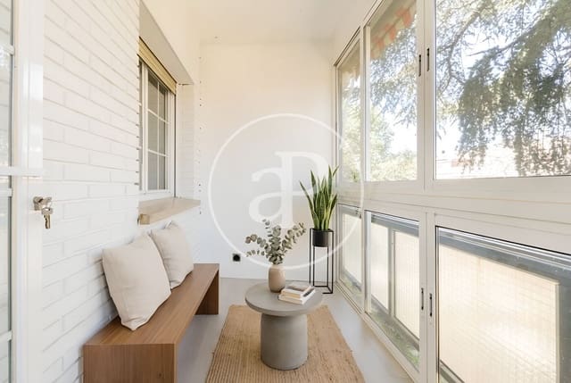 3 soveværelse Lejlighed til salg i Valverde, Madrid by med swimmingpool - € 629.000 (Ref: 9735594)