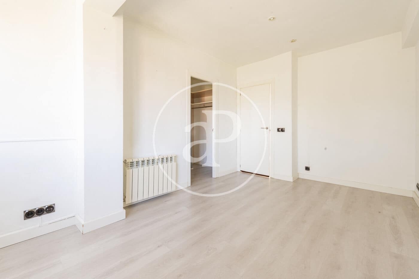 3 bedroom Apartment for sale in Madrid city with pool - € 629,000 (Ref: 9735594)