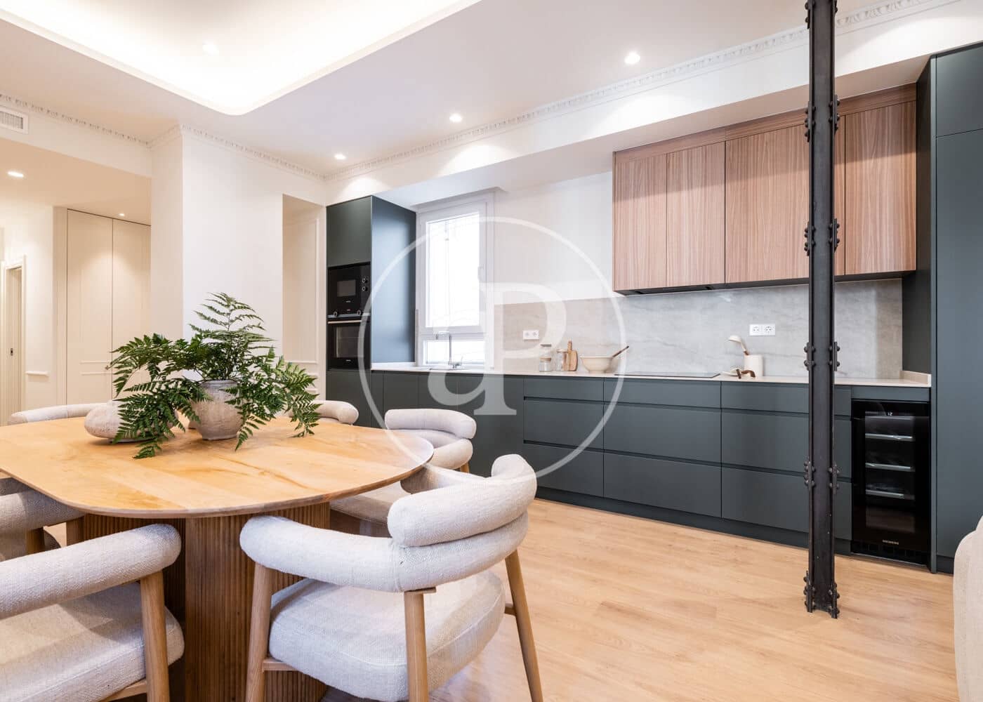 3 soveværelse Lejlighed til salg i Madrid by - € 1.875.000 (Ref: 9735596)