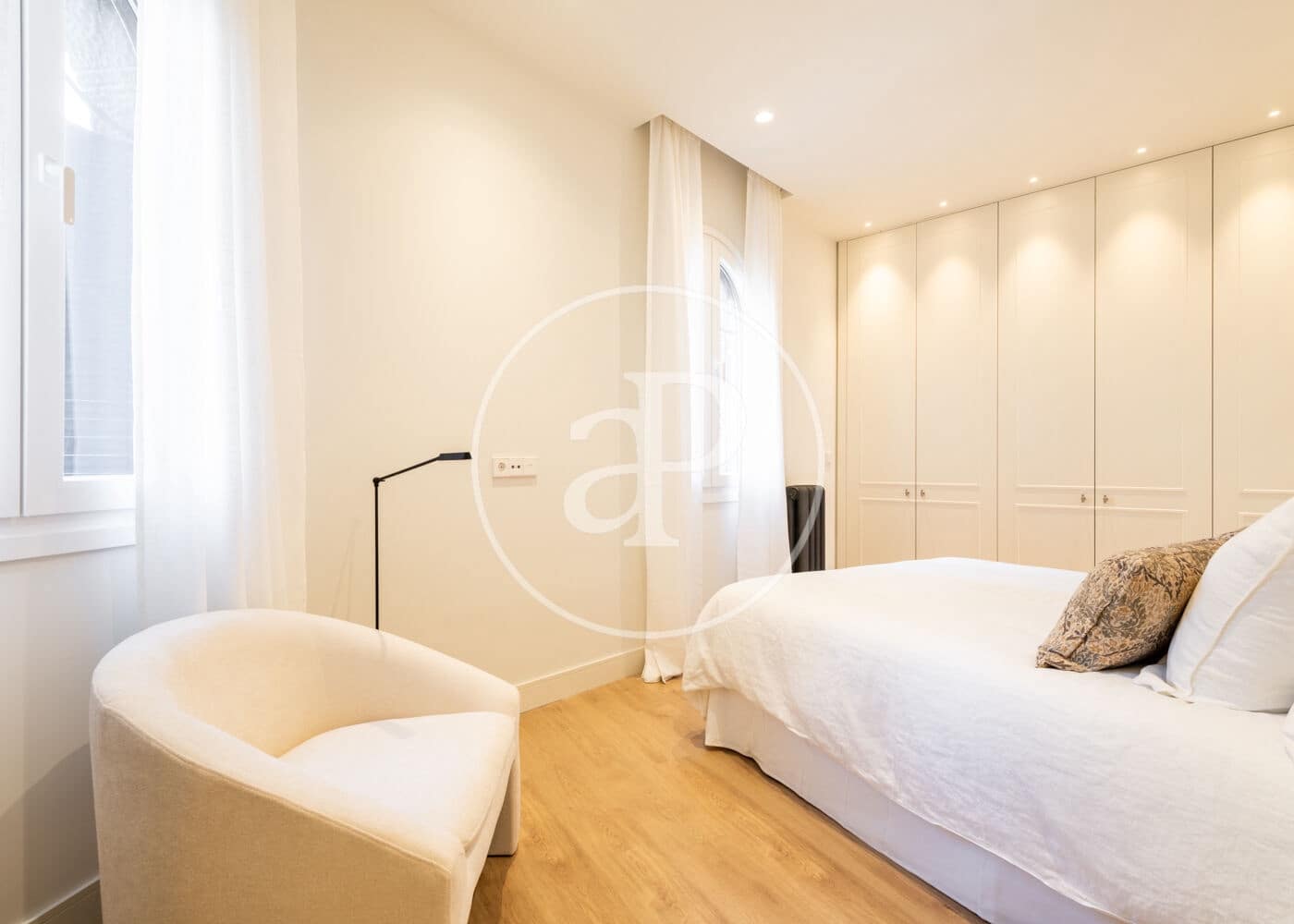 3 soveværelse Lejlighed til salg i Madrid by - € 1.875.000 (Ref: 9735596)