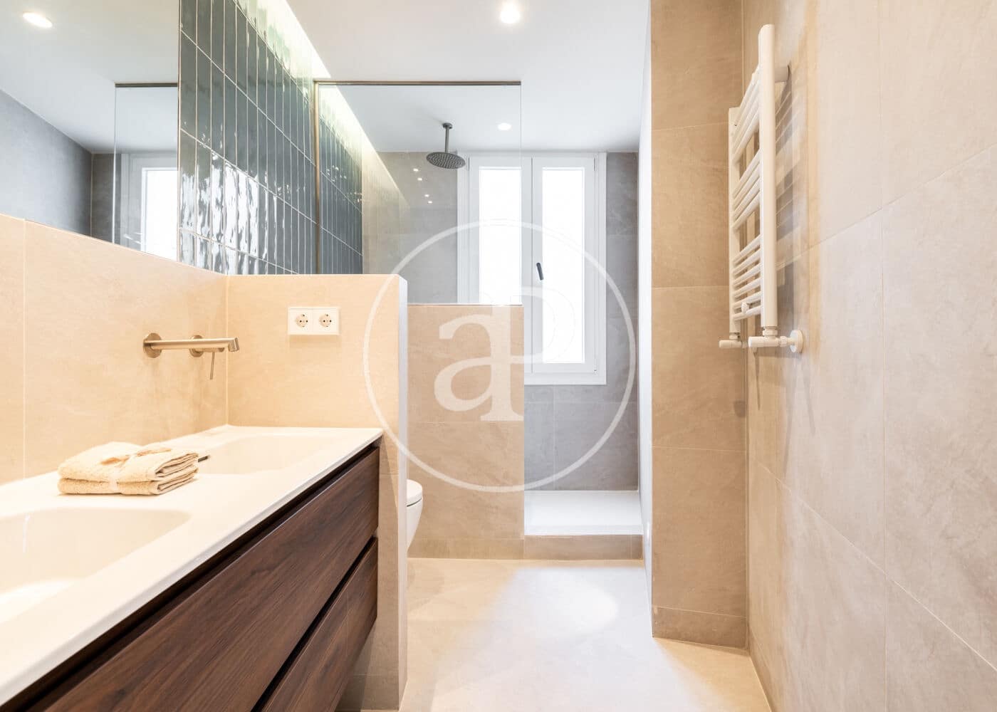 3 soveværelse Lejlighed til salg i Madrid by - € 1.875.000 (Ref: 9735596)