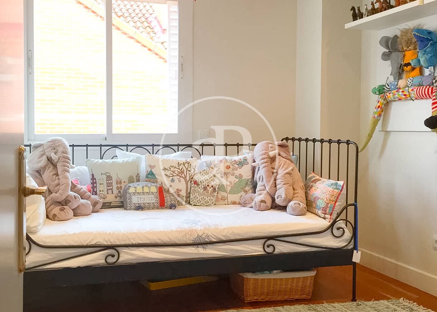 4 bedroom Villa for sale in San Sebastian de los Reyes with pool - € 795,000 (Ref: 9735597)