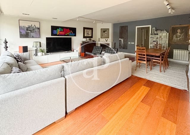 4 soverom Villa til salgs i San Sebastián de los Reyes med svømmebasseng - € 795 000 (Ref: 9735597)