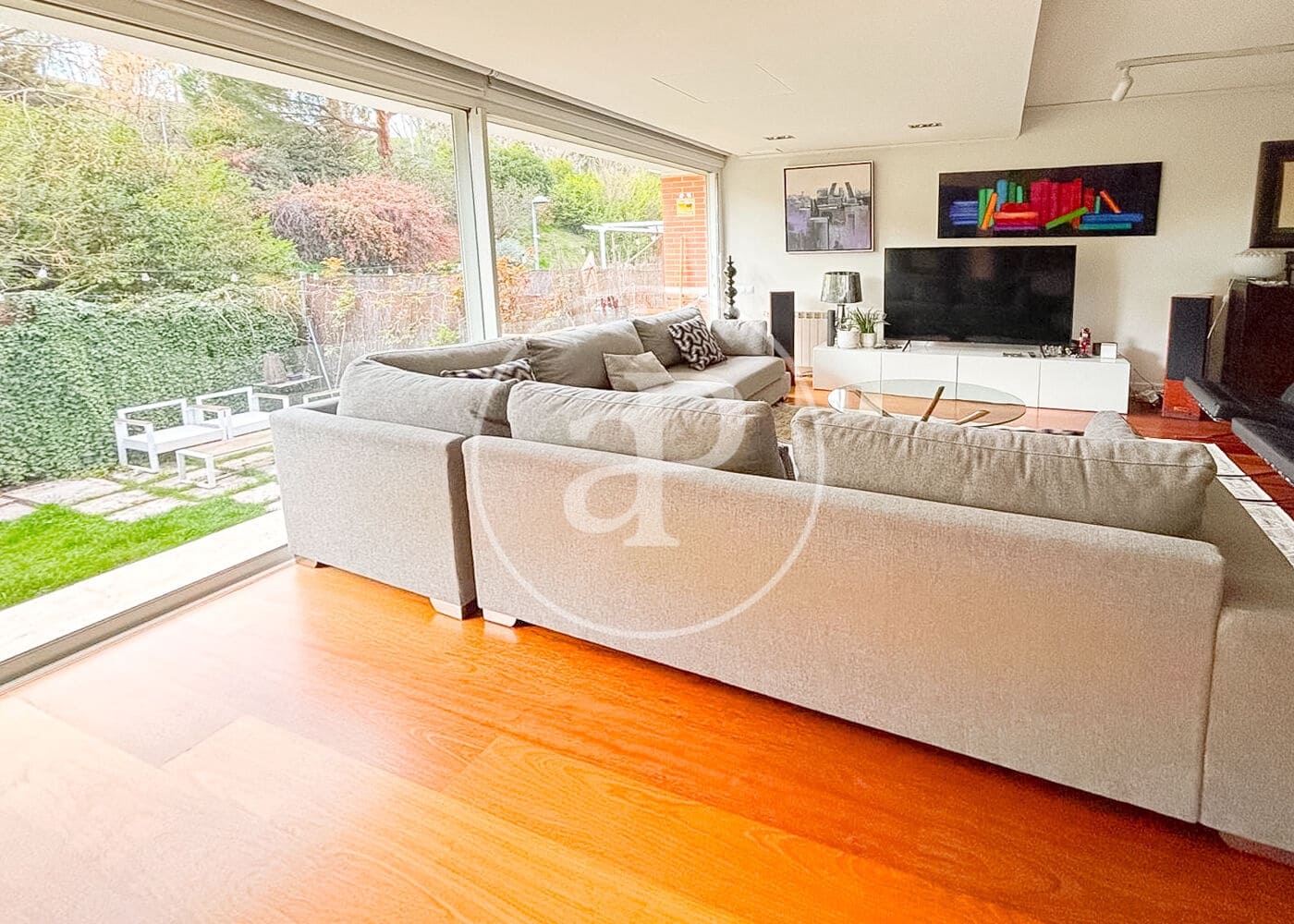 4 bedroom Villa for sale in San Sebastian de los Reyes with pool - € 795,000 (Ref: 9735597)