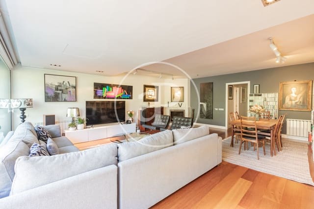 4 makuuhuone Huvila myytävänä paikassa San Sebastián de los Reyes mukana uima-altaan - 795 000 € (Ref: 9735597)