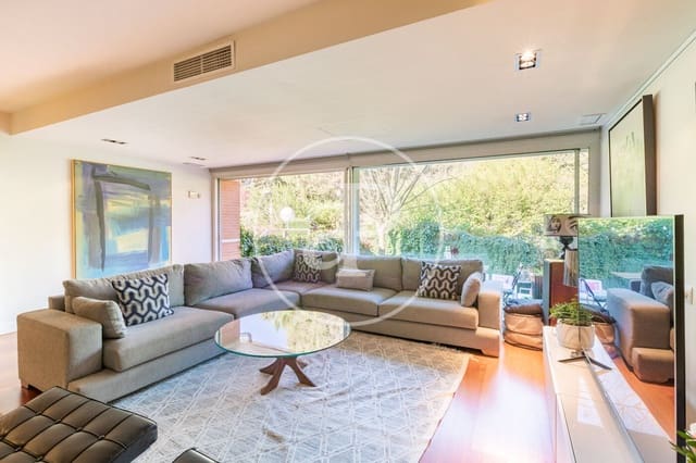 4 makuuhuone Huvila myytävänä paikassa San Sebastián de los Reyes mukana uima-altaan - 795 000 € (Ref: 9735597)