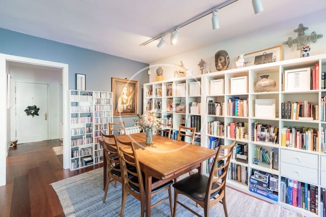 4 makuuhuone Huvila myytävänä paikassa San Sebastián de los Reyes mukana uima-altaan - 795 000 € (Ref: 9735597)