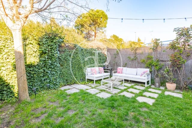 4 makuuhuone Huvila myytävänä paikassa San Sebastián de los Reyes mukana uima-altaan - 795 000 € (Ref: 9735597)