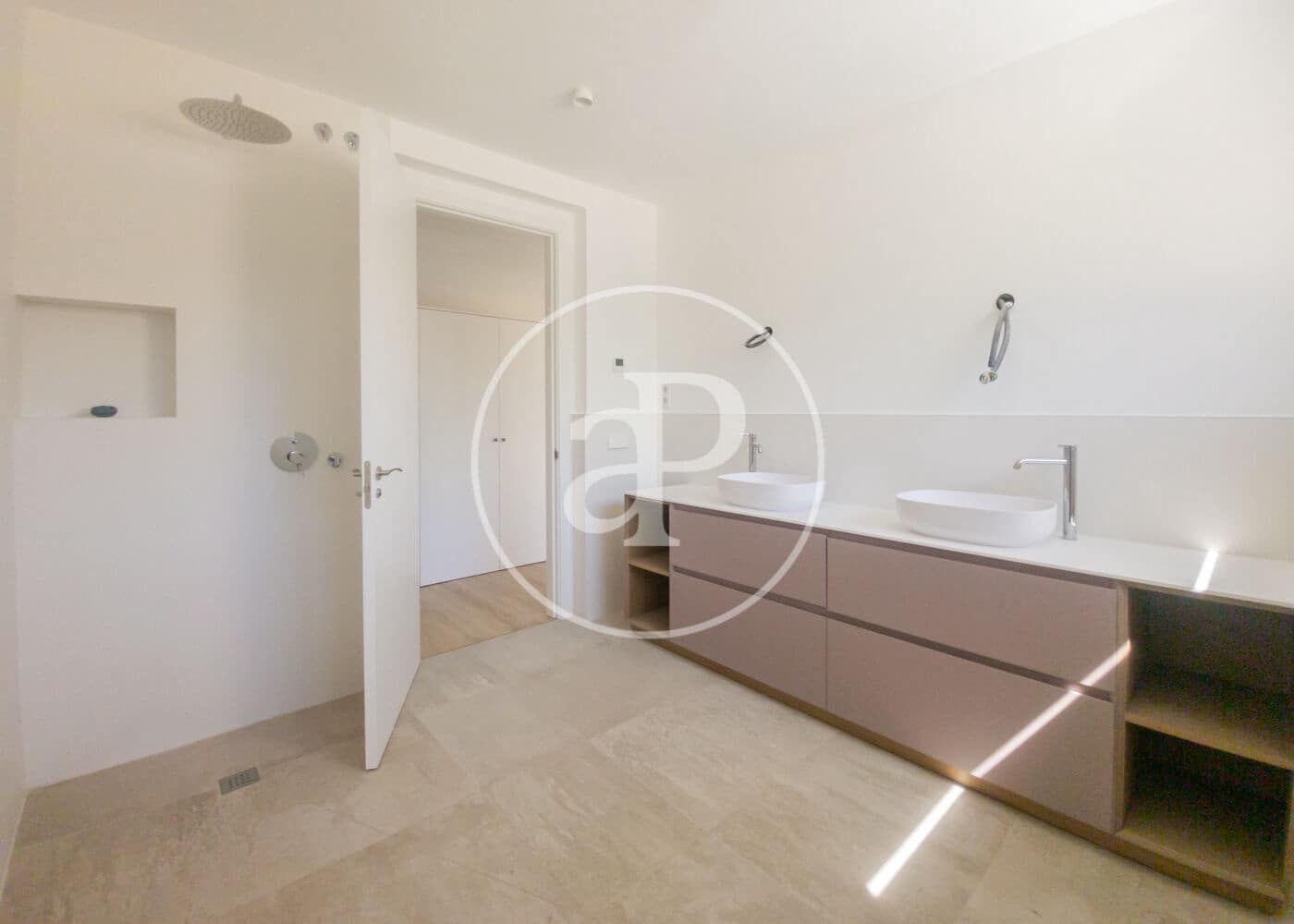 5 sovrum Villa till salu i Pozuelo de Alarcon med pool - 4 200 000 € (Ref: 9738573)