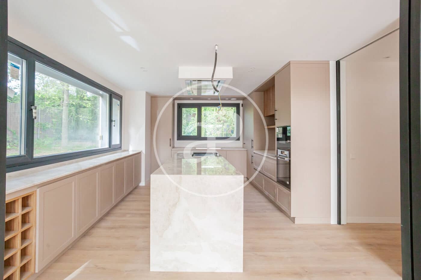 5 bedroom Villa for sale in Pozuelo de Alarcon with pool - € 4,200,000 (Ref: 9738573)