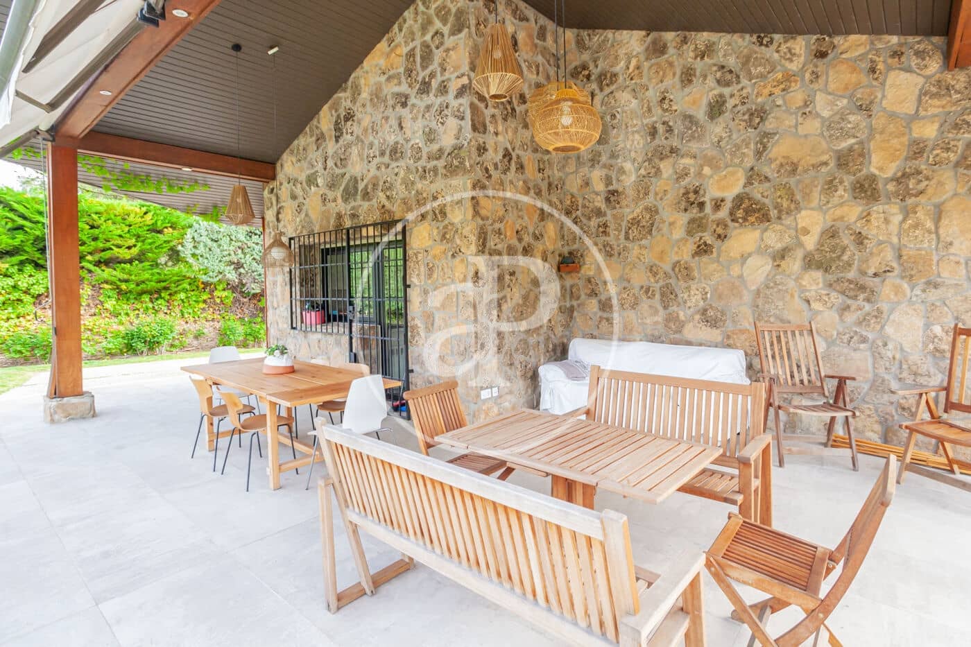 5 bedroom Villa for sale in Pozuelo de Alarcon with pool - € 4,200,000 (Ref: 9738573)