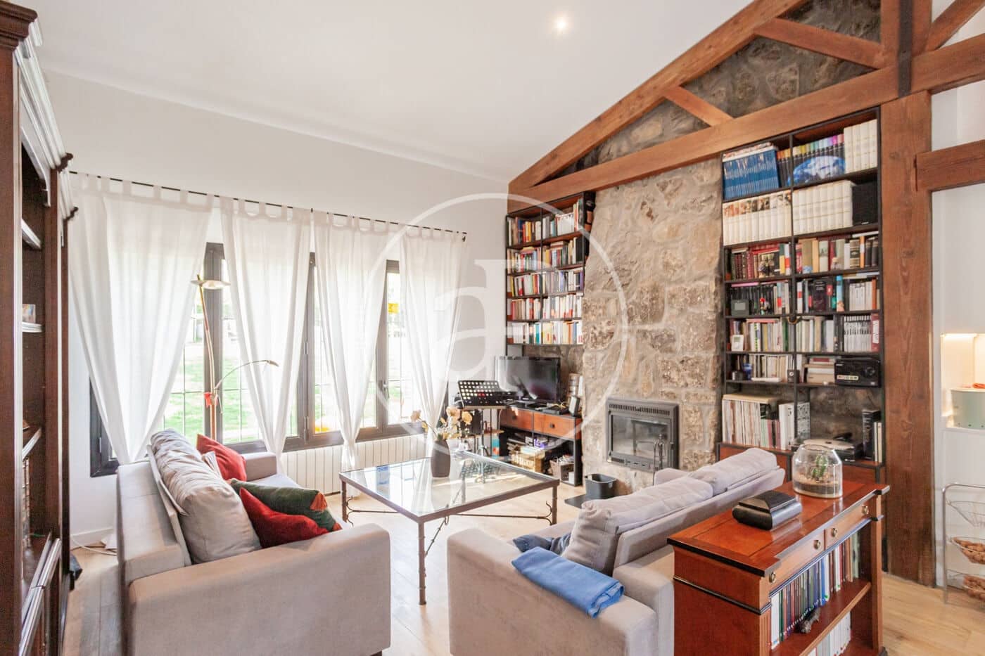 5 bedroom Villa for sale in Pozuelo de Alarcon with pool - € 4,200,000 (Ref: 9738573)