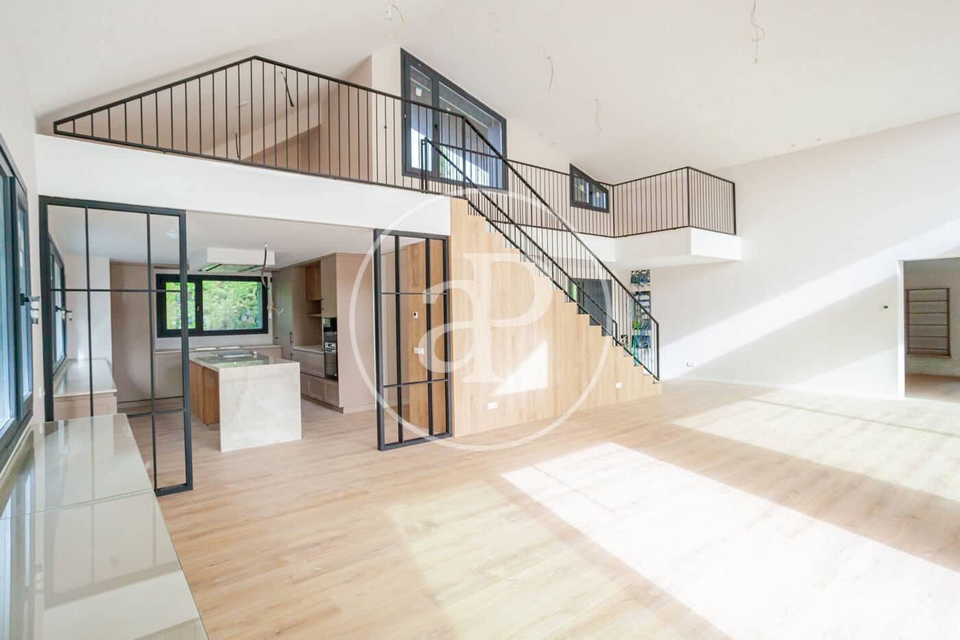 5 bedroom Villa for sale in Pozuelo de Alarcon with pool - € 4,200,000 (Ref: 9738573)