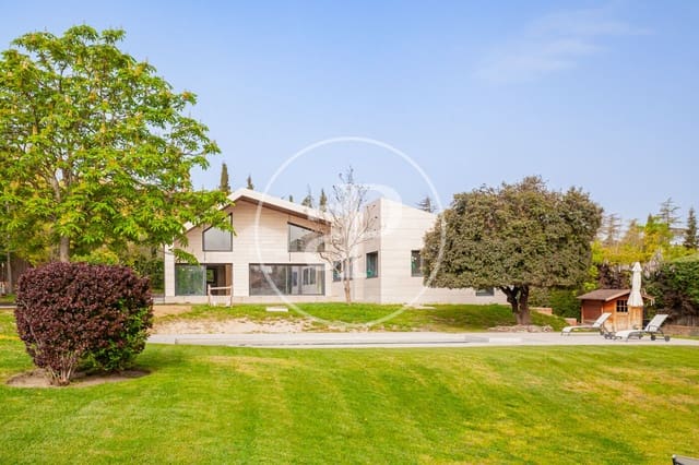 Chalet de 5 habitaciones en Pozuelo de Alarcón en venta con piscina - 4.200.000 € (Ref: 9738573)