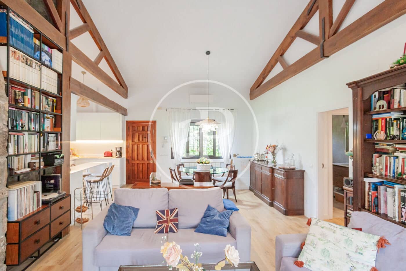 5 bedroom Villa for sale in Pozuelo de Alarcon with pool - € 4,200,000 (Ref: 9738573)