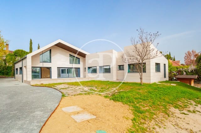 Chalet de 5 habitaciones en Pozuelo de Alarcón en venta con piscina - 4.200.000 € (Ref: 9738573)