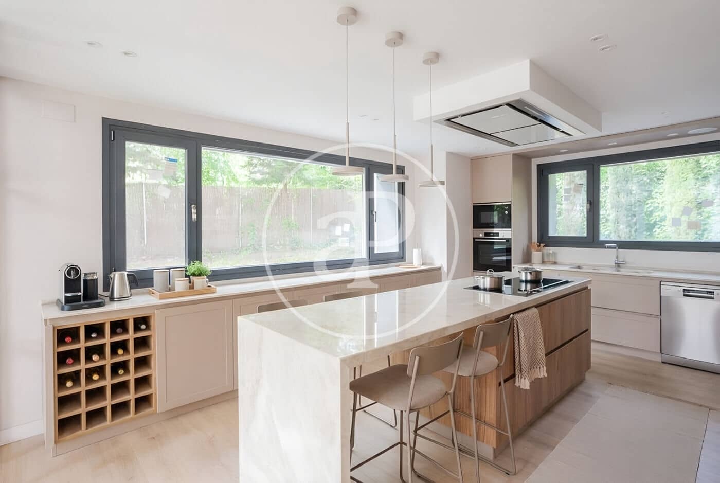 5 bedroom Villa for sale in Pozuelo de Alarcon with pool - € 4,200,000 (Ref: 9738573)