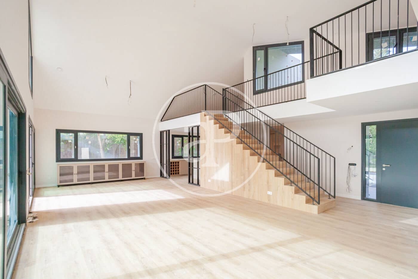 5 bedroom Villa for sale in Pozuelo de Alarcon with pool - € 4,200,000 (Ref: 9738573)