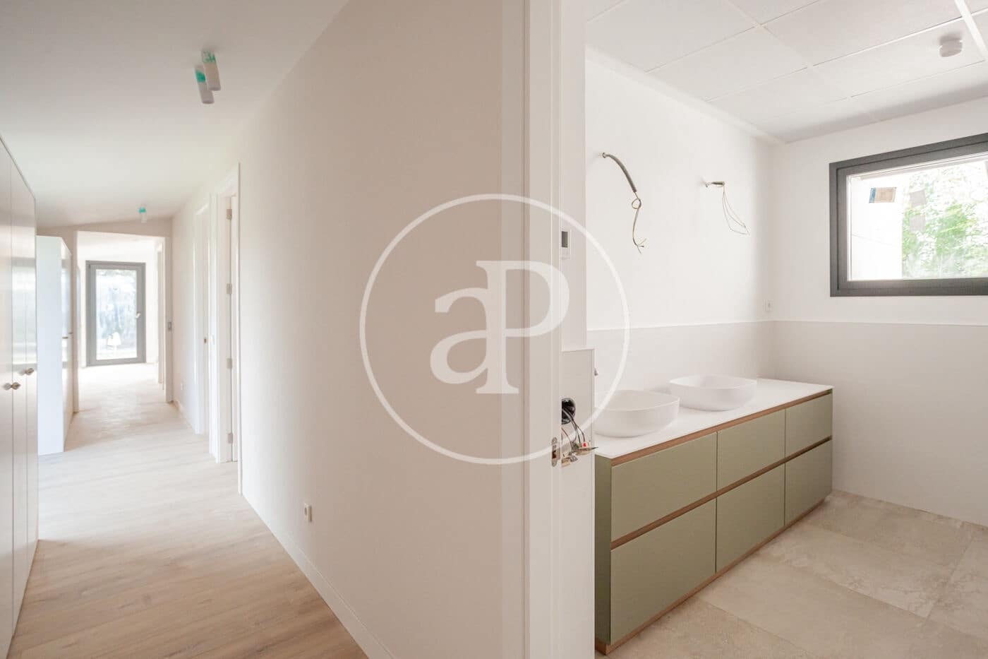 5 bedroom Villa for sale in Pozuelo de Alarcon with pool - € 4,200,000 (Ref: 9738573)